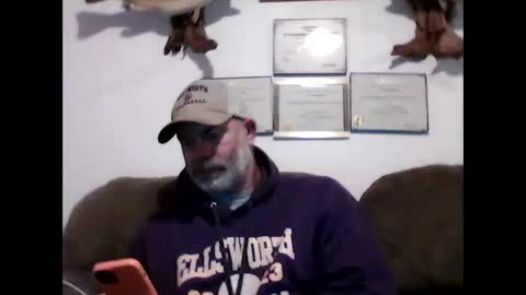 Snapshot of idkwhyidothis348732 chatting on January 15, 11:53 am idkwhyidothis348732 online show from January 15, 11:53 am