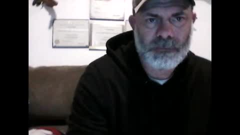 Snapshot of idkwhyidothis348732 chatting on January 26, 6:37 pm idkwhyidothis348732 online show from January 26, 6:37 pm