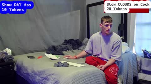 Snapshot of igetherwetter chatting on December 22, 8:25 pm Amiri Roue online show from December 22, 8:25 pm