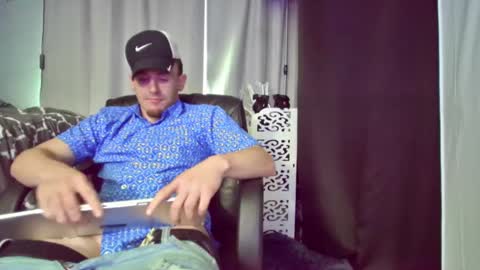 Snapshot of igetherwetter chatting on February 16, 1:05 pm Amiri Roue online show from February 16, 1:05 pm