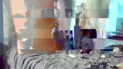 Snapshot of igetherwetter chatting on February 4, 2:49 am Amiri Roue online show from February 4, 2:49 am