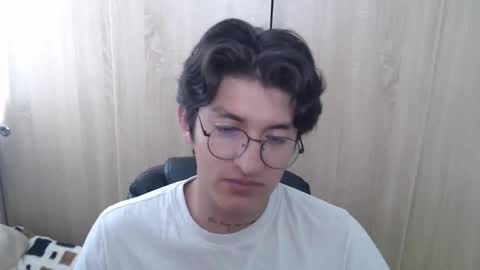 ikyan_nc online show from December 5, 2:02 pm