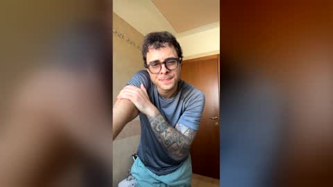 ildavid22 online show from May 25, 12:33 pm