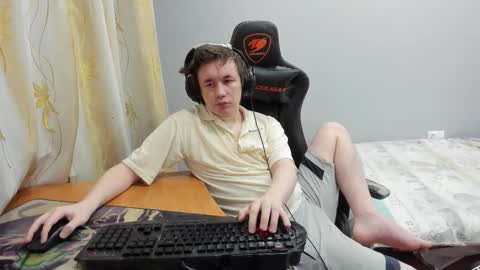 iliaskris online show from February 18, 7:11 pm