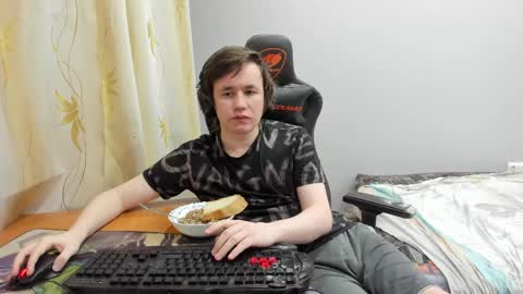 iliaskris online show from April 14, 3:55 pm