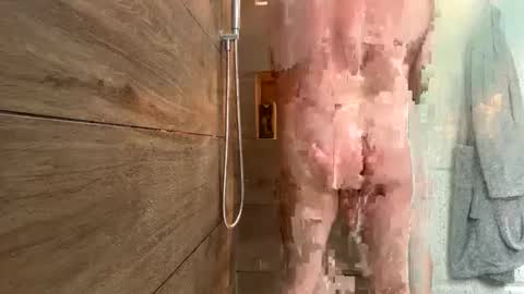 iliketolickitbaby online show from February 6, 10:04 am