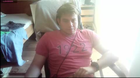 iloveyoutoo2000 online show from October 18, 3:17 pm