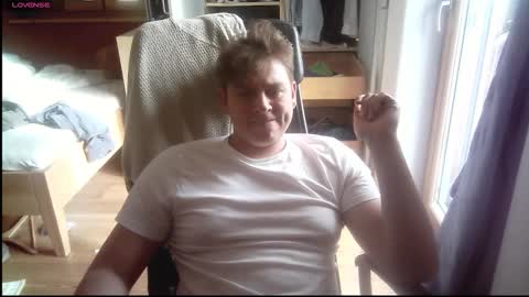 iloveyoutoo2000 online show from October 22, 12:53 pm