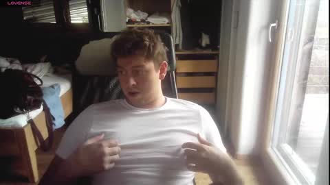 iloveyoutoo2000 online show from November 17, 1:03 pm