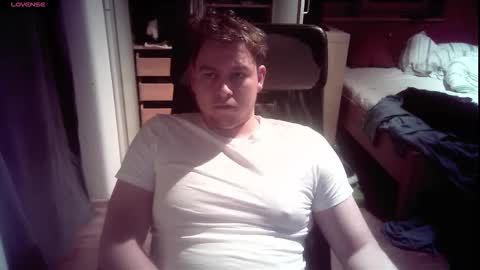 iloveyoutoo2000 online show from December 2, 7:39 pm