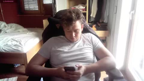 iloveyoutoo2000 online show from February 2, 2:45 pm