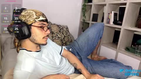 Snapshot of ilytheo chatting on February 24, 2:19 am Theo --- OnlyFans stxrcorx online show from February 24, 2:19 am