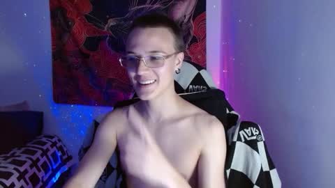 Snapshot of im_oliverpark chatting on October 24, 11:50 pm Oliver P online show from October 24, 11:50 pm