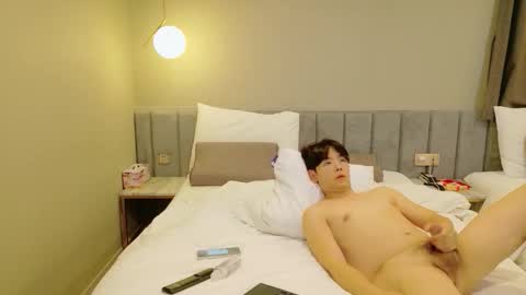 Snapshot of imlowerlife chatting on November 1, 8:51 am imlowerlife online show from November 1, 8:51 am