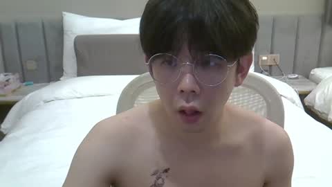 Snapshot of imlowerlife chatting on February 2, 3:21 am imlowerlife online show from February 2, 3:21 am