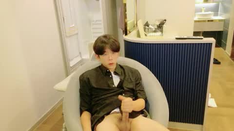 Snapshot of imlowerlife chatting on October 25, 9:55 am imlowerlife online show from October 25, 9:55 am