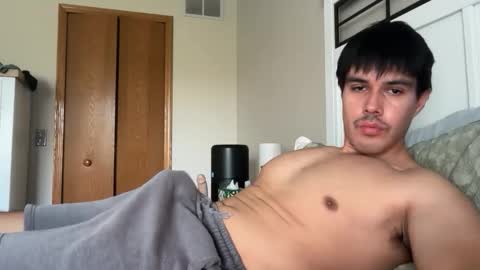 Snapshot of infamouslucas chatting on October 17, 5:28 pm Lucas online show from October 17, 5:28 pm