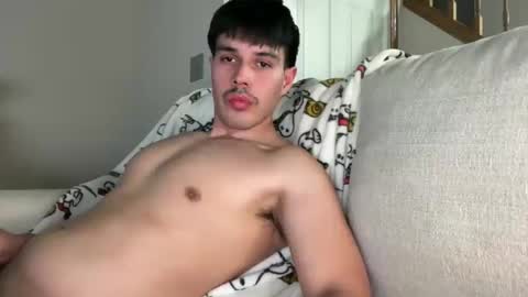 Snapshot of infamouslucas chatting on March 5, 5:29 am Lucas online show from March 5, 5:29 am