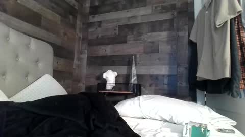 InMyBackyard online show from November 24, 8:43 pm