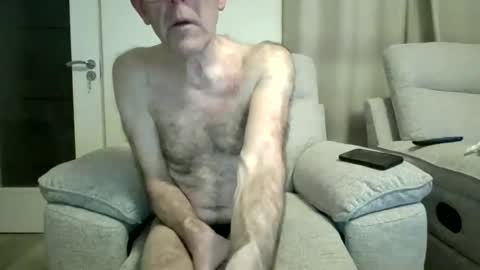 inthemood63 online show from February 9, 11:31 pm