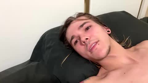 IntriguingOne online show from April 6, 1:13 am