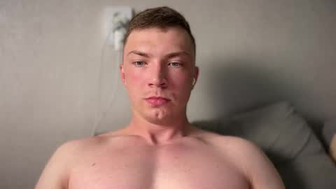 Snapshot of iron__chapman chatting on October 10, 8:24 pm Iron online show from October 10, 8:24 pm