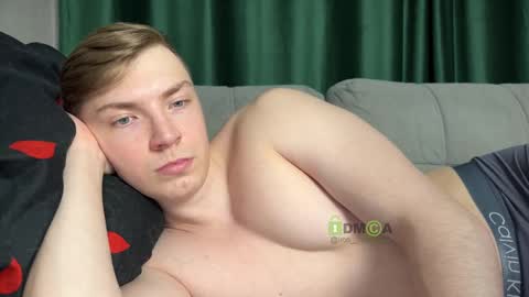 Snapshot of iron__chapman chatting on February 16, 11:05 pm Iron online show from February 16, 11:05 pm