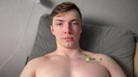 Snapshot of iron__chapman chatting on March 8, 9:18 pm Iron online show from March 8, 9:18 pm