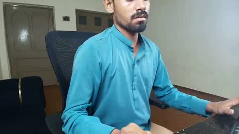 Naveed online show from July 22, 6:55 pm