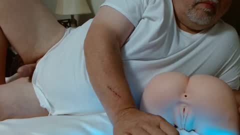 Snapshot of ironeagle333 chatting on October 6, 1:21 am ironeagle333 online show from October 6, 1:21 am