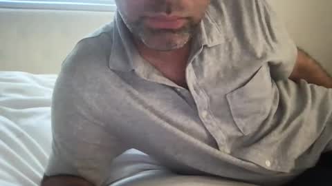 here to pleaz online show from February 21, 1:00 am