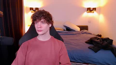 Sam online show from February 7, 7:52 pm