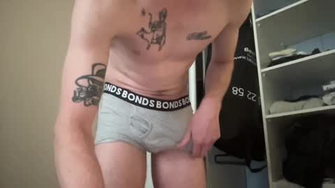 iroquois_cheeb online show from January 22, 6:20 am