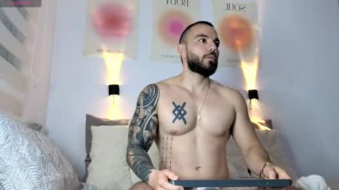 Isaac carter online show from March 7, 10:45 am