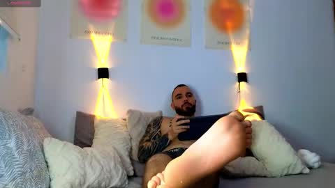 Isaac carter online show from March 6, 12:21 am