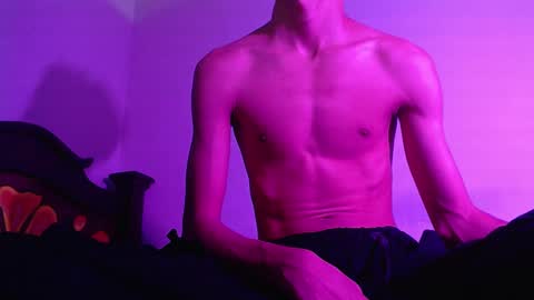 isaac online show from December 28, 2:01 am