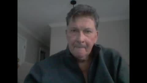 Snapshot of island625103 chatting on February 9, 10:00 pm island625103 online show from February 9, 10:00 pm