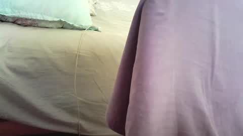 Snapshot of islandforfun chatting on December 8, 7:22 pm islandforfun online show from December 8, 7:22 pm