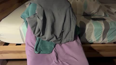 Snapshot of islandforfun chatting on March 2, 5:01 am islandforfun online show from March 2, 5:01 am