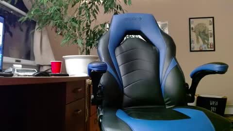 Jim online show from February 10, 3:03 am