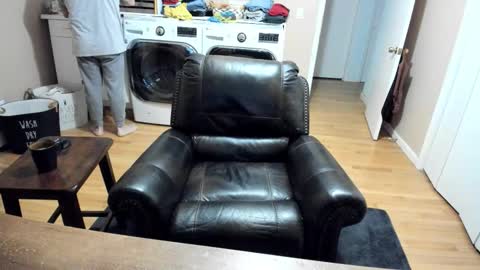 Jim online show from December 1, 6:38 am