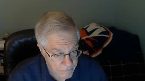 islesman22 online show from December 9, 1:07 am