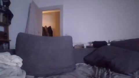 Snapshot of isso7 chatting on October 17, 10:03 pm isso7 online show from October 17, 10:03 pm