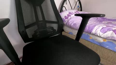 erdem online show from March 1, 1:40 pm