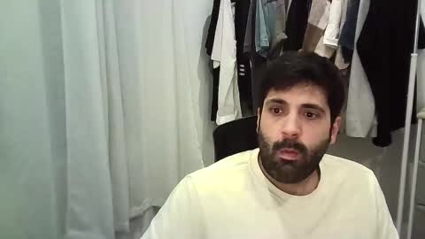 italianboybcn online show from December 2, 10:46 pm