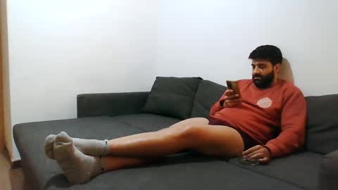 Snapshot of italianboybcn chatting on December 25, 3:29 am italianboybcn online show from December 25, 3:29 am