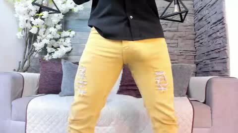 Italo Moore online show from October 18, 11:26 am