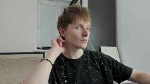 Ethan online show from November 27, 6:00 pm