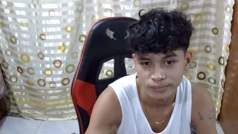 itzme_john online show from March 7, 6:22 am