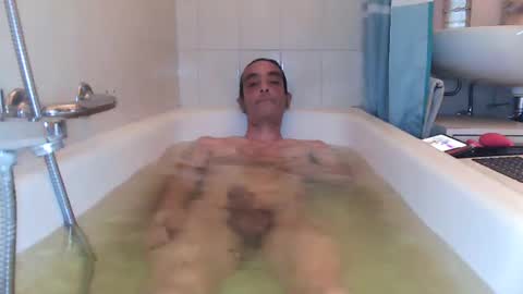 Snapshot of iuuuf2 chatting on February 12, 6:51 am Iuuuf2 or Samel online show from February 12, 6:51 am